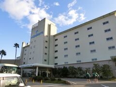 目印は小豆島国際ホテル。
県内の中学生が団体で来ていました。