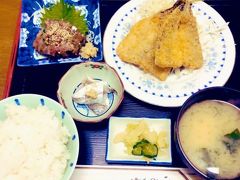 三島に行く前に朝ご飯に寄った、早川漁港そばの港のごはんやさんでのアジセット。