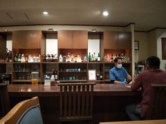 一歩入ると、やけに都会的な雰囲気のおしゃれな店内にびっくり。