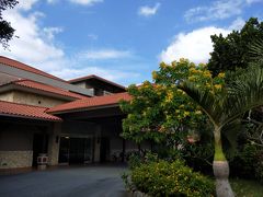 ホテルに戻ってきたのは、シャワーを使わせてもらうため（あらかじめ確認済み）。