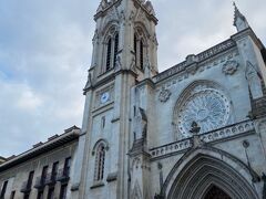 ＜サンティアゴ大聖堂＞
15世紀に建造された旧市街の中心