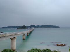 秋雨前線の影響で豪雨が降っています。
CMのような景色はお預けです。