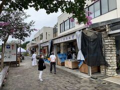 道の駅「奥久慈だいご」で少し休憩。

新鮮なお野菜などが楽しめます。

ここで、マイクロバスに乗り換えて、いよいよ日輪寺へ。