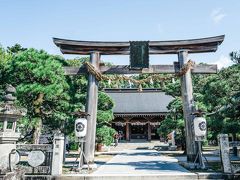 松陰神社。三軒茶屋にある松陰神社にすごく雰囲気が似ていてびっくりした。同じ人を祀っているので当たり前といえばそうなのだけど、空気感とか全体的な雰囲気がそっくりだ。
今度、三軒茶屋の松陰神社にも行くことにしよう。