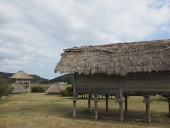 11：45　原の辻遺跡　（2５分間）

日本に有る3大弥生遺跡のひとつ。
静岡の登呂遺跡は行ったけど、
こちらの方がずっと規模が大きい。