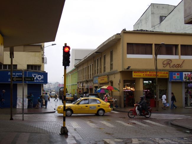 一方通行の道路が碁盤の目のように整備されているのは他のラテン諸国と同様だ。