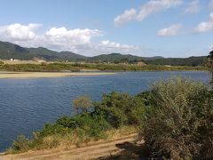 目の前に四万十川　下流側
ここに鰻が住んでるんです。