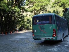 マチュピチュから、また麓のアグアスカリエンテス(マチュピチュ村)までバスで戻りましょ♪