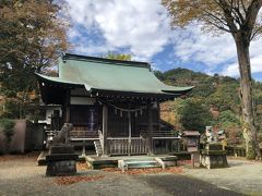 バス停の目の前にあった箱根神社。