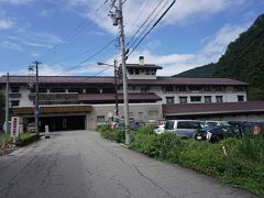 ●グリーンビュー立山＠富山地方鉄道 立山駅界隈

駅から徒歩3分圏内のホテル。
本日の宿です。
室堂に出発する前に、荷物を置かしてもらいました。