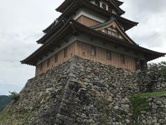 長野県を南下して、次は諏訪高島城です。