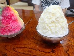10月でも沖縄は暑い。かき氷を頂きます。