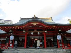 生田神社にお礼参り
色っぽい神社ですねぇ