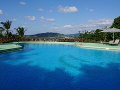 そう言いつつ、石川の街並みが一望できる
高台にあるホテルにチェックインしてますが(笑)
今回は天気にも恵まれ、少し汗ばむような気温。
