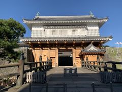 城山公園にもどって鹿児島城の日本最大の城門の御楼門