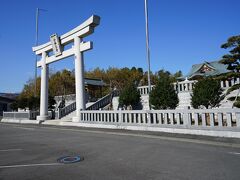 御殿場市駒門にある「駒門浅間神社」です。
江戸時代初期に富士山裾野の大原野・駒門（江戸時代の地名は駒門新田）を開墾入植した人々により祀られたと伝わります。