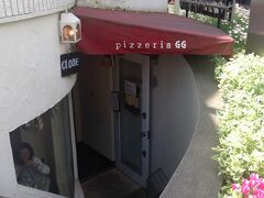お昼ご飯を食べるために寄り道です

寄り道したお店は吉祥寺にあるPizzeria GGです