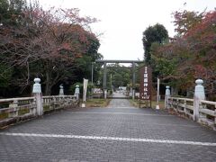 お城かと思ったら神社だった