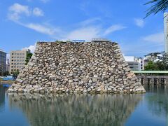 高松城の天守台
以前は天守台に神社が建っていたが、移築されたらしい。
