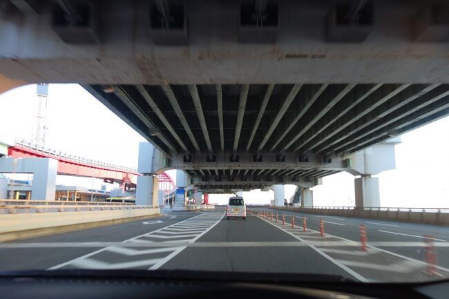 そして、神戸大橋を渡ってポートアイランドへ。