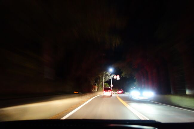 と思いましたが、やっぱり夜のドライブ(^-^)<br />とりあえず、六甲山方面へ。