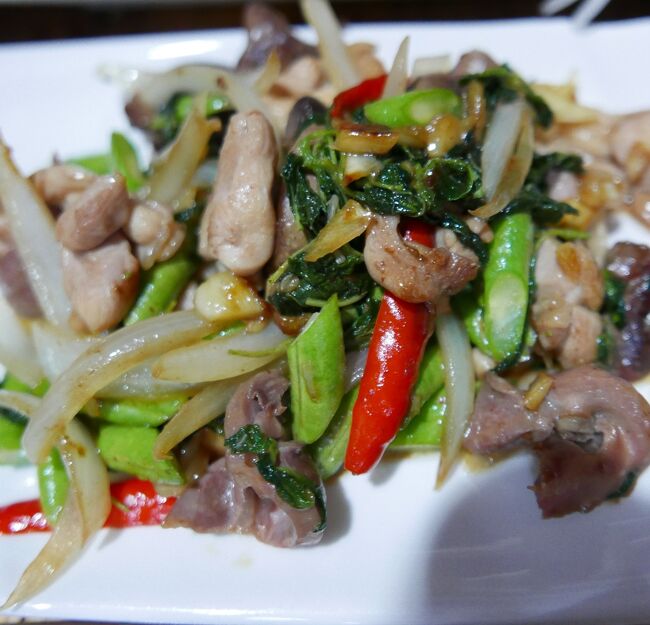 パックラパオガイ（ガパオ.ガイ）