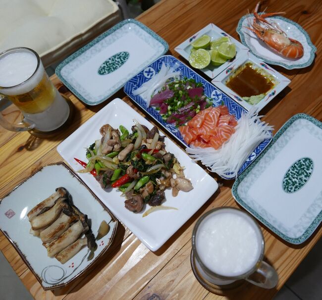 16日　夕食<br />焼きエリンギ．．．△<br />パックラパオガイ．．．〇<br />サーモン、イカ、アジ刺身．．．◎<br />焼き海老（クンパオ）．．．．〇昨日の残り