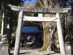 こちらの神社には、天皇陛下が当時は皇太子殿下であったときに読まれた句が刻まれた石碑もあります。