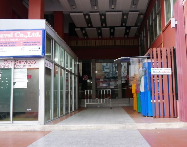 ソイ7、バービア前のイースタニーホテルも武漢肺炎から休みです。