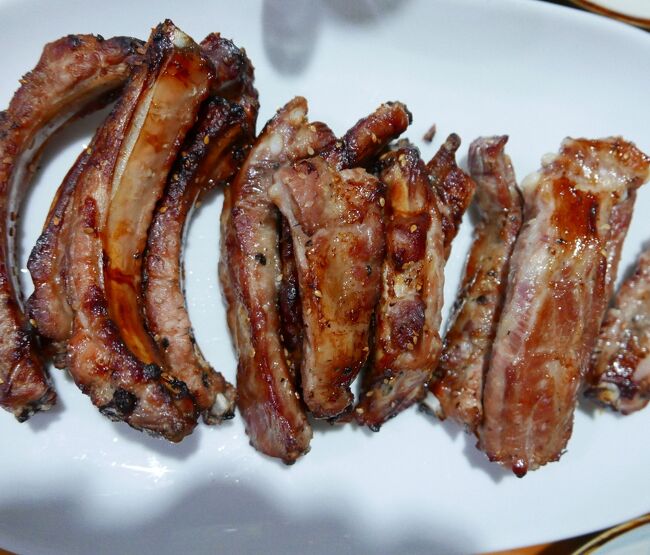 焼けましたスペアリブ．．．美味しいので1ケ月に2回は食べていますね。