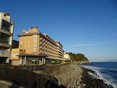 本日のお宿は、「海一望絶景の宿　いなとり荘」。
確かに、海の真ん前！
