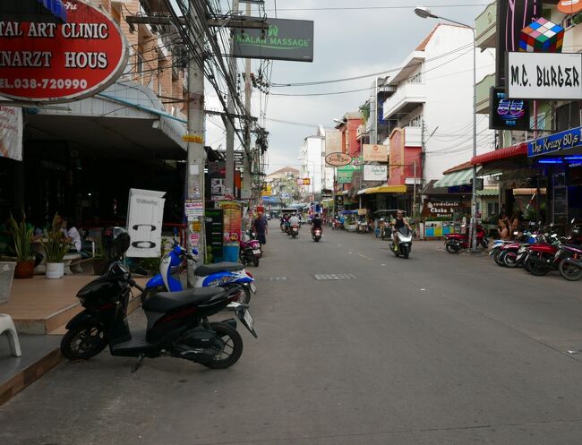 ソイブアカーオ通り