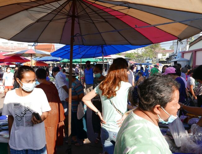 今日も来ましたバンサレー市場