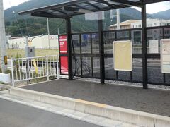 大船渡市の大船渡駅というぐらいなので、中心とまではちょっと断言できないのですが、周囲は市街地という感じ。
