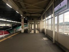 上野から1時間48分で定刻通りに一ノ関駅に到着！これ同じ区間を在来線で行くと10時間くらいかかりますから新幹線の速さって恐ろしいですね…