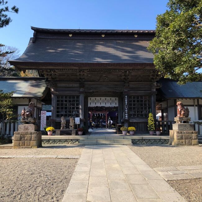 駅から歩こうかと思ったけれど、後が詰まると嫌なのでタクシーで磯前神社へ。タクシー1,280円。