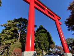 一の大鳥居

雲ひとつない青空に映えます