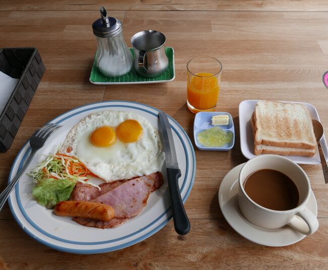 79B　≒　270円<br />バーは閉めてるようです、お客も少なくなり愛想が良くなり、コップンカーと女性オーナー？から云われたので驚いた。