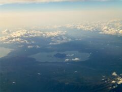 機内から洞爺湖が見えました