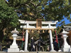 事任八幡宮ですが、実は今年の４月に参拝し、それについては旅行記にしました。
https://4travel.jp/travelogue/11615817
なんと、事任八幡宮は旧東海道沿いにあったのです！！
４月に来た時、ここへ秋に来たら紅葉が奇麗かもしれない、と思ったので、この区間はぜひ秋に訪れようと思ったわけです。