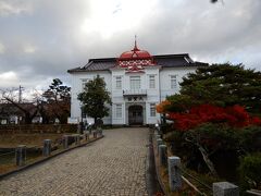 大宝館
バロック風の窓とルネッサンス風のドームが独特の擬洋風建築でした。