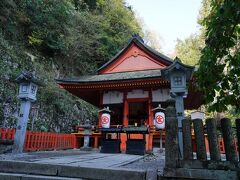 そして、御本宮から25分ほどで奥社に辿り着いた。
奥社は、厳魂神社と呼ばれ、戦国時代の別当金剛坊宥盛を、明治になって祀ったものだそうだ。