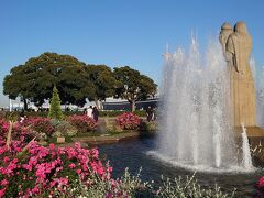 14:30 山下公園

ランチとスイーツを食べたので、歩いて歩いてカロリー消費(^_^;)