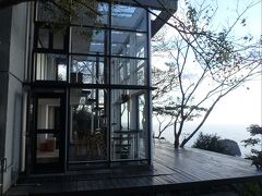 Izu Cliff House 国立公園内の秘境にある絶景 モダニズム建築