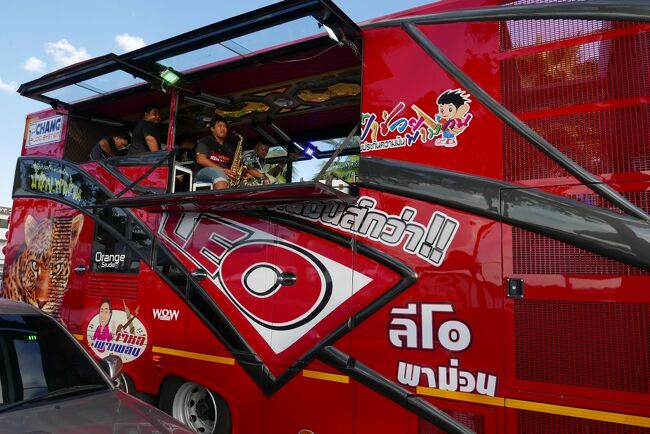 26日　16：31<br />何のパレードか分らん？？<br />