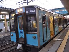 　野辺地駅で下車します。
　だいぶ明るくなりました。
　4分遅れくらいで到着、乗り換え時間2分しかない。