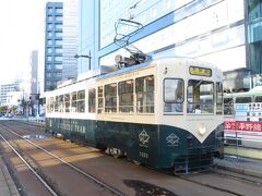 2020.11.21　電鉄富山駅・エスタ前
さて、宿題はさっさと済ませて本命の郊外電車に乗ろう。