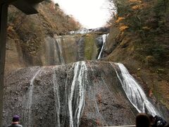 下の展望台から見て
水量が少なくない？