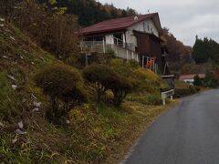 「くらんぼ」8:34通過。
グラタンの美味しい店との口コミを聞き行きたかったのですが、営業時間外・そして国道からしか入れなさそうです。残念。