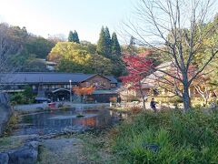 現代美術館を見学し終わってから宿泊予定の酸ヶ湯に行く途中にある蔦温泉に立ち寄ります。